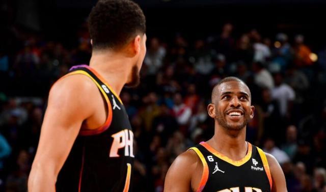 开云体育官网-高分赢球布克踏上巨星之道！保罗转型当绿叶